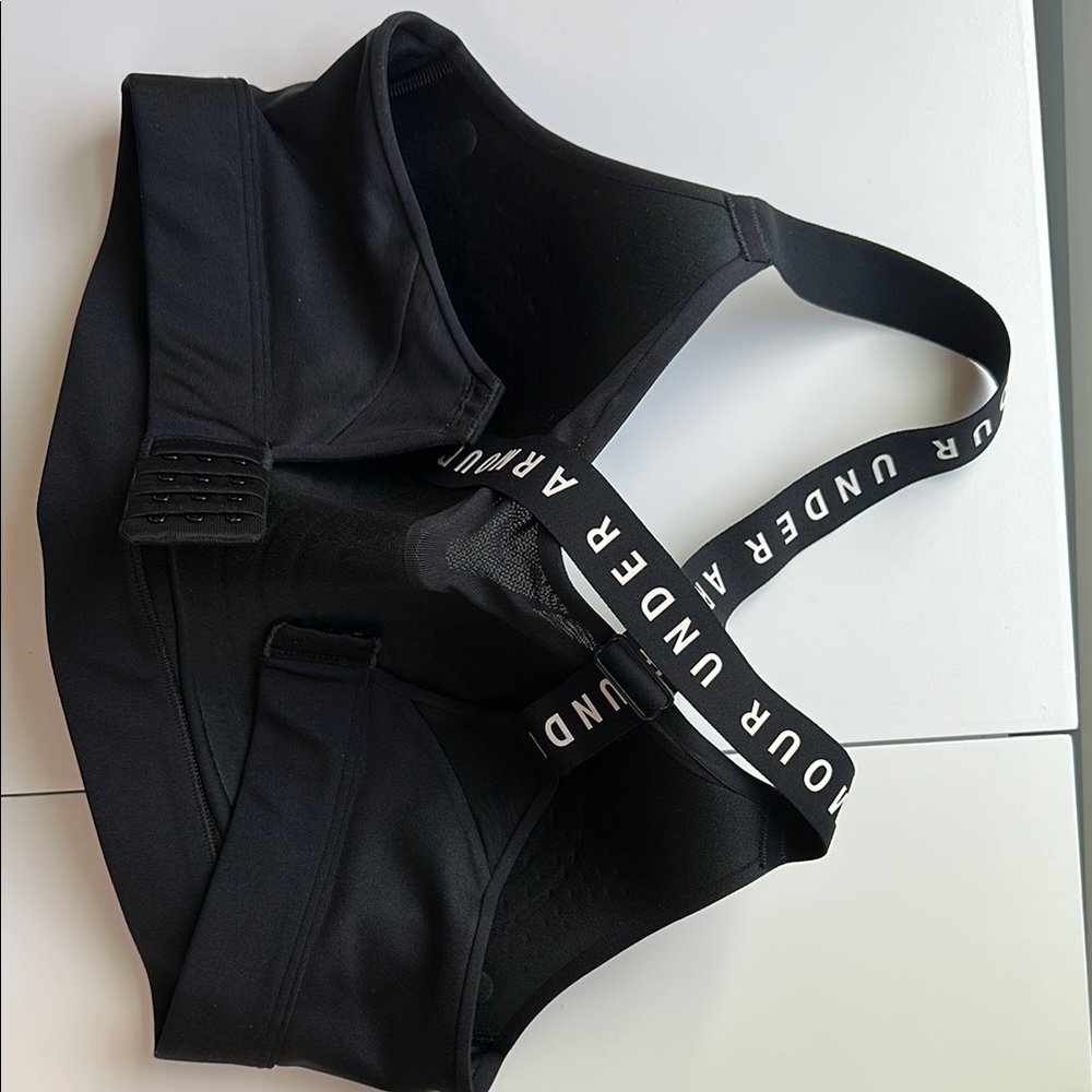 Under Armour Women's Black Sports Bra - Picture 2 of 5